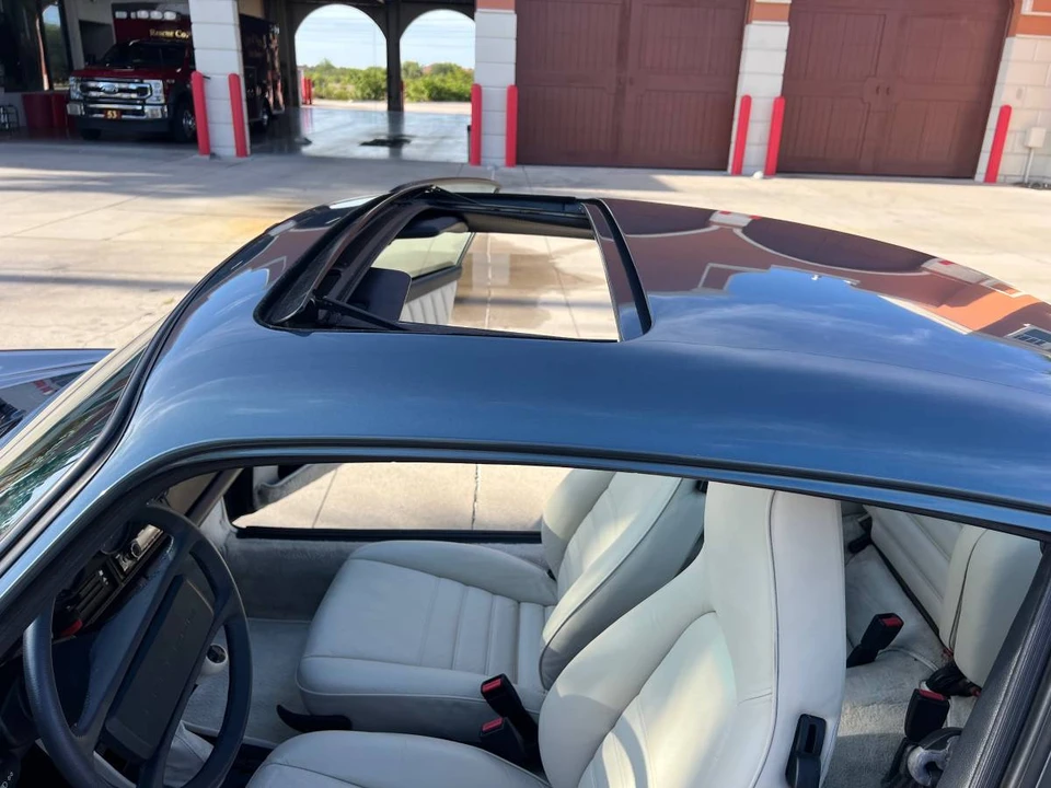 1987 Porsche 911 Carrera 3.2 - Image 16 of 24