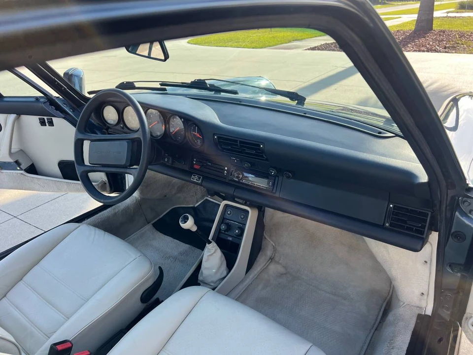 1987 Porsche 911 Carrera 3.2 - Image 14 of 24