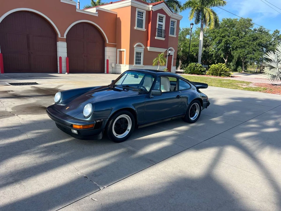 1987 Porsche 911 Carrera 3.2 - Image 3 of 24