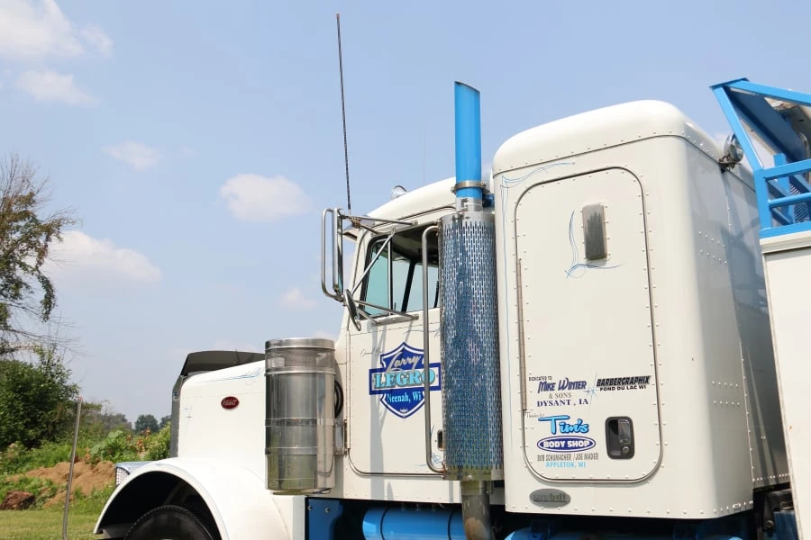 1987 Peterbilt 379 - Image 10 of 28