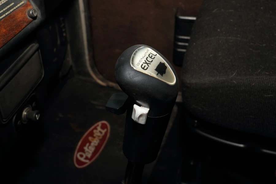 1987 Peterbilt 379 - Image 24 of 28