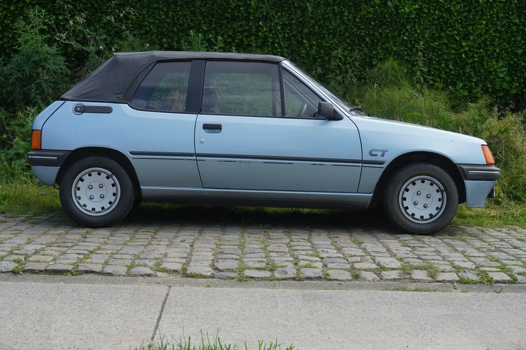 1987 Peugeot 205 - Image 14 of 30
