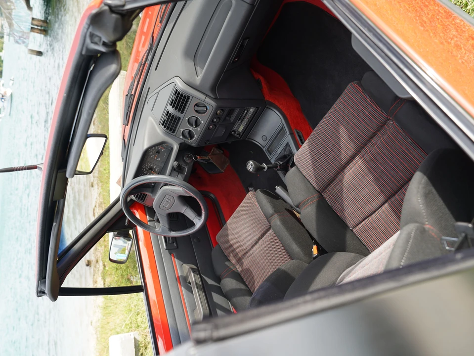 1987 Peugeot 205 - Image 29 of 31