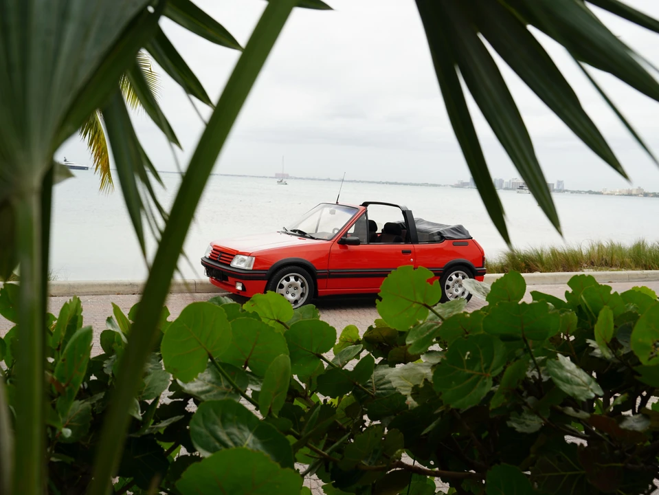 1987 Peugeot 205 - Image 9 of 31