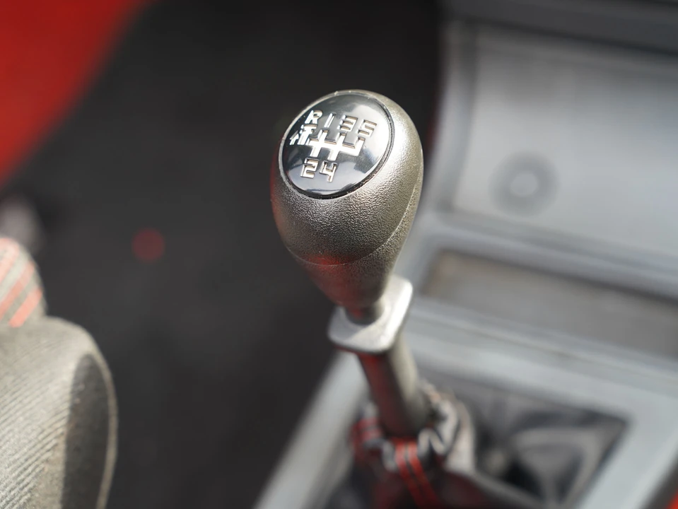 1987 Peugeot 205 - Image 23 of 31