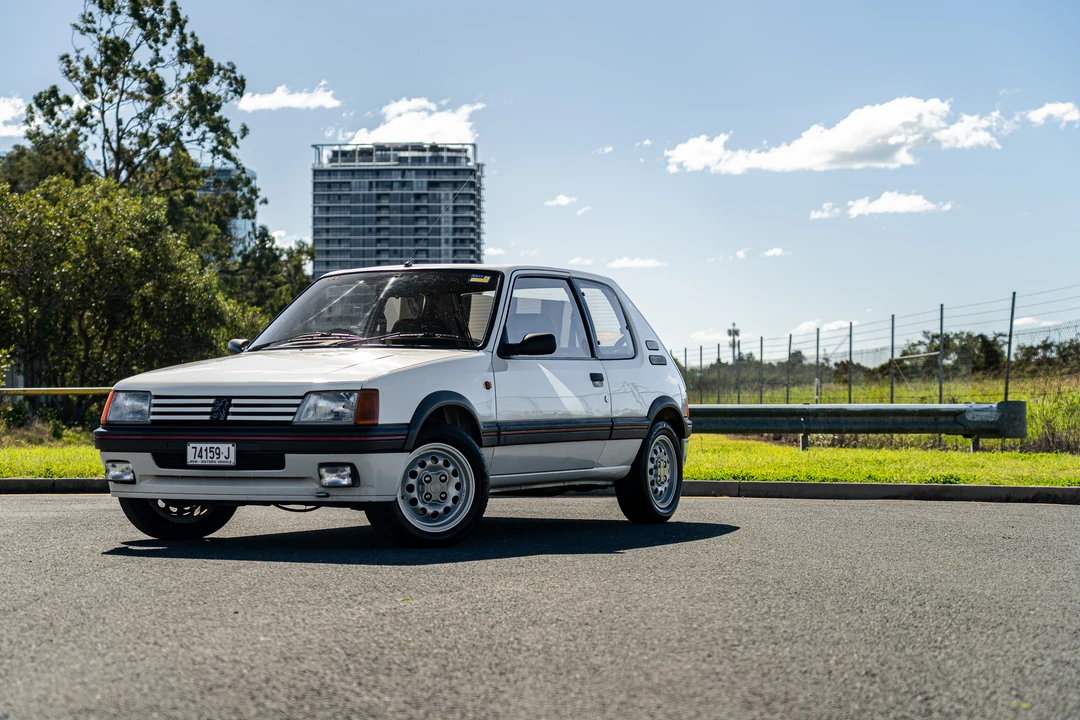 1986 Peugeot 205 GTI - Image 19 of 31