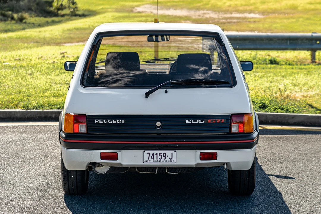 1986 Peugeot 205 GTI - Image 28 of 31