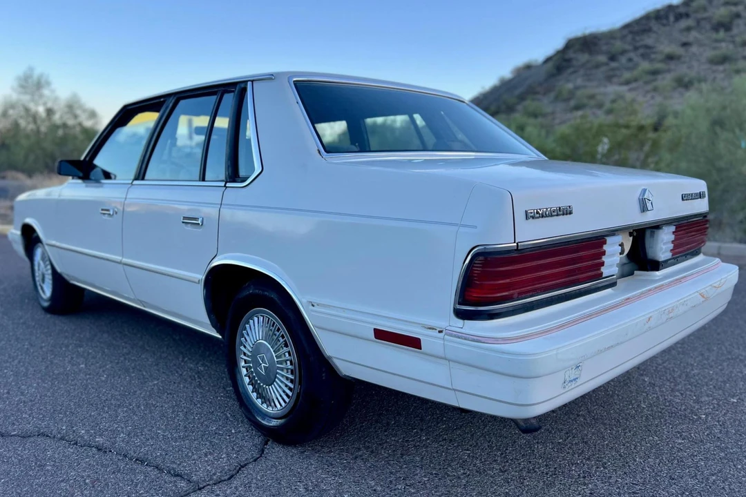 1987 Plymouth - Image 4 of 31