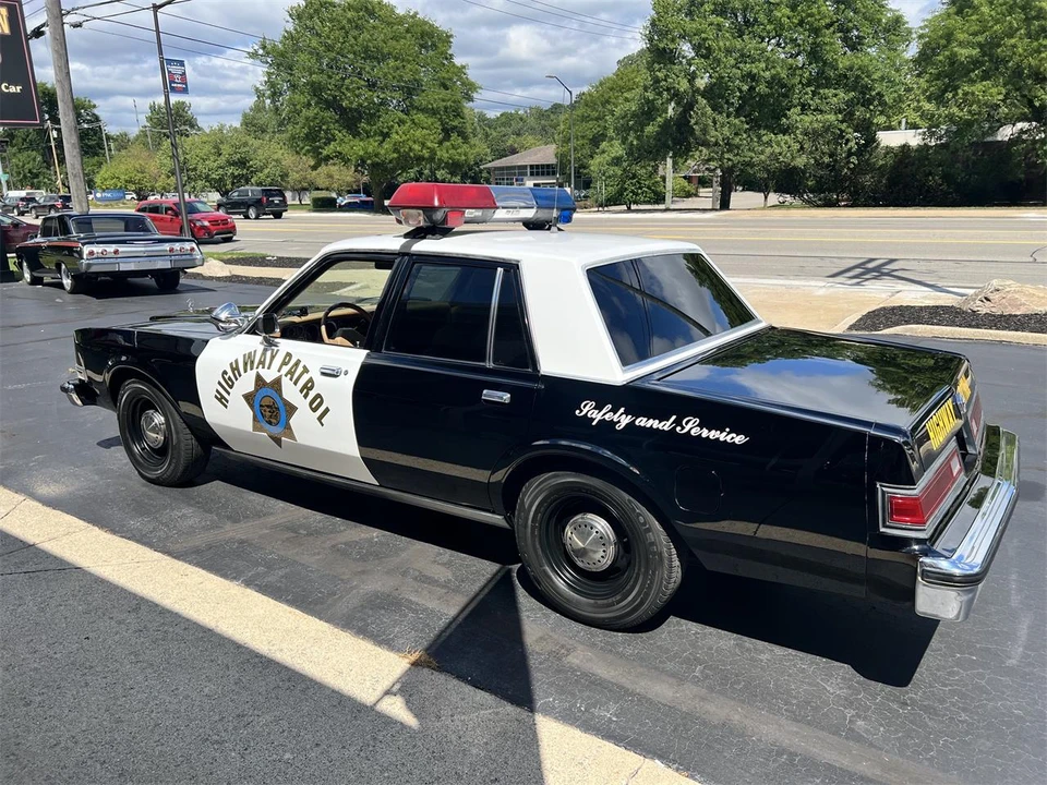 1987 Plymouth Fury - Image 23 of 31