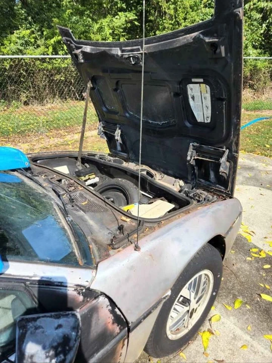 1987 Pontiac Fiero - Image 6 of 9