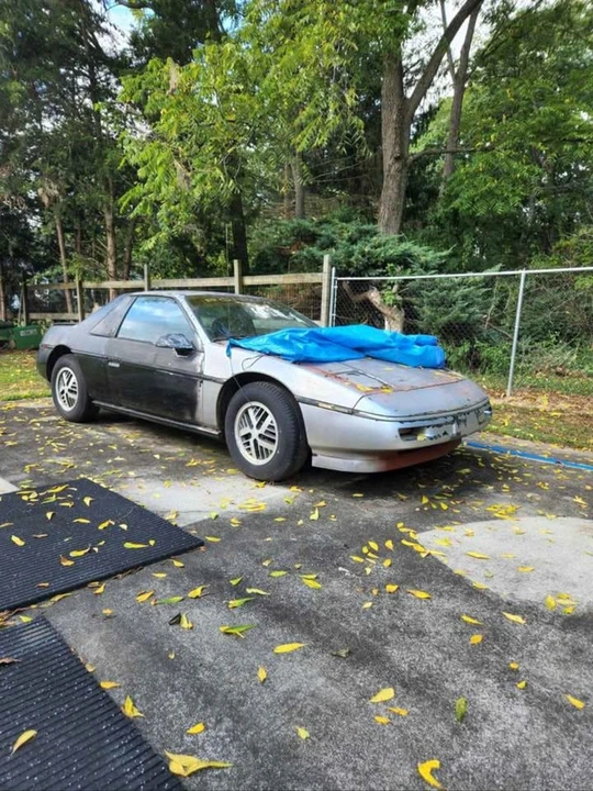 1987 Pontiac Fiero - Image 5 of 9