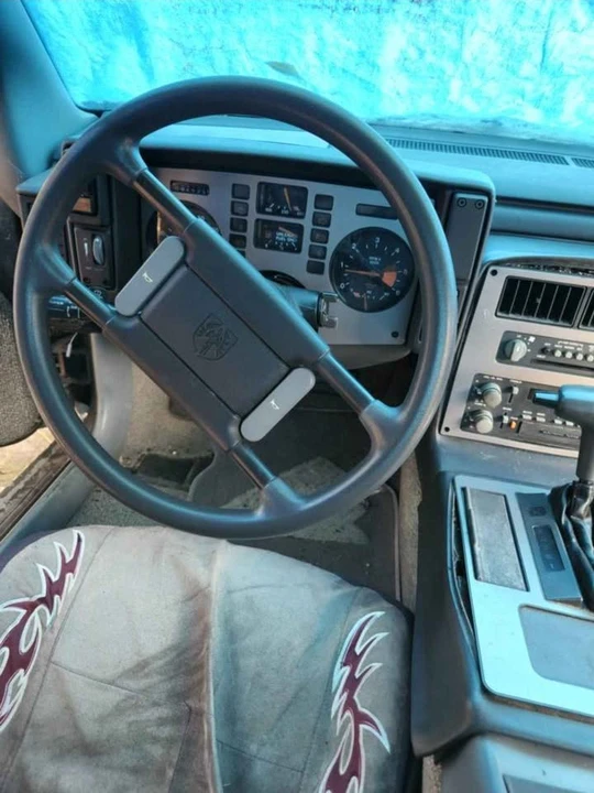 1987 Pontiac Fiero - Image 9 of 9
