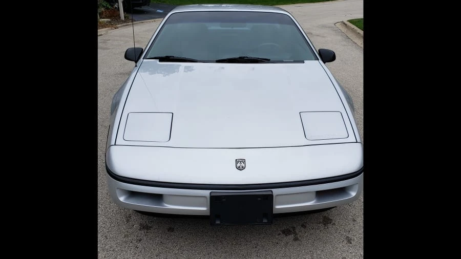 1987 Pontiac Fiero - Image 10 of 11