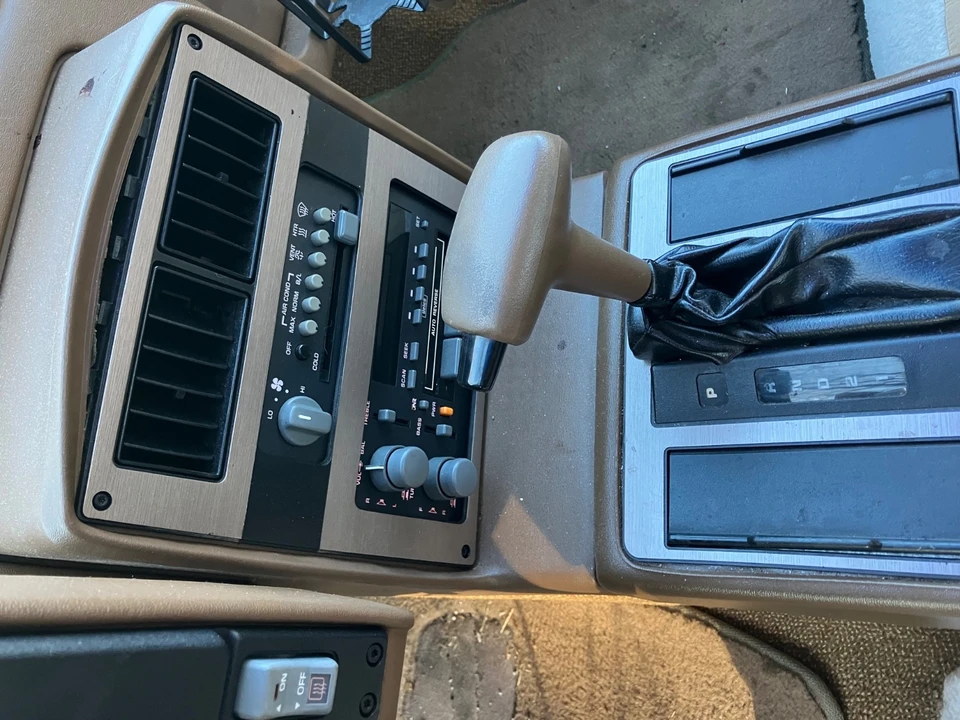 1987 Pontiac Fiero - Image 11 of 11