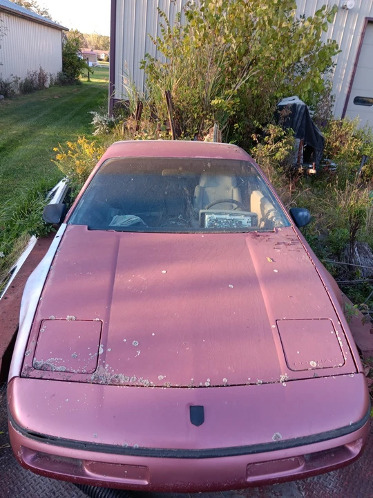 1987 Pontiac Fiero - Image 2 of 6