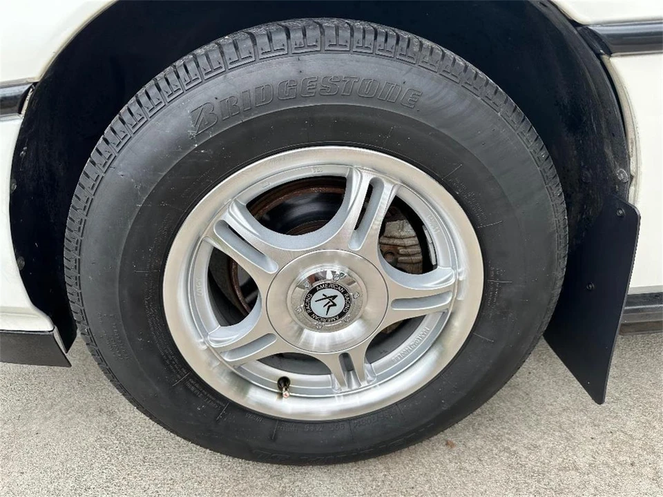 1987 Pontiac Fiero - Image 12 of 24