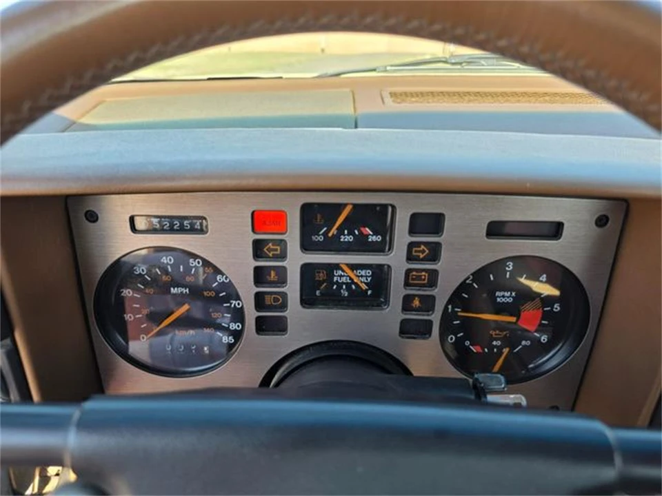1987 Pontiac Fiero - Image 18 of 31