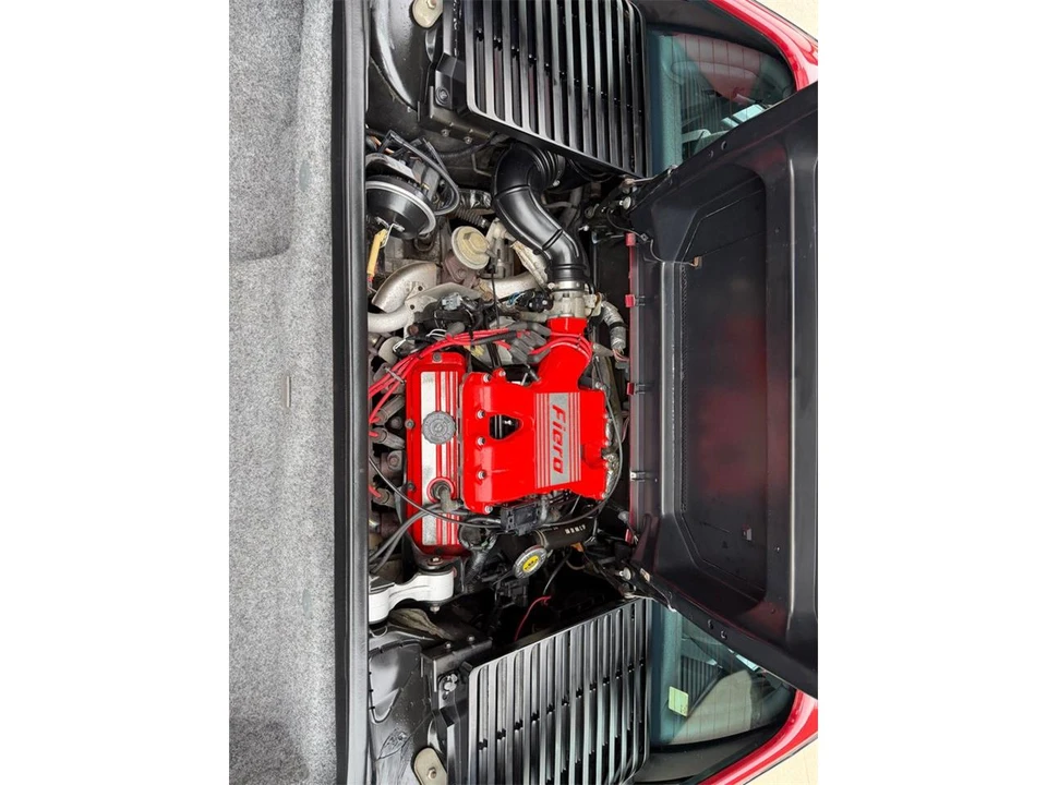 1987 Pontiac Fiero - Image 28 of 31