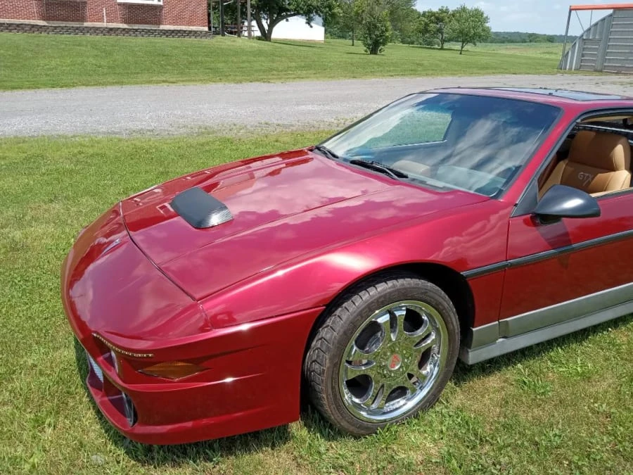 1987 Pontiac Fiero - Image 5 of 15