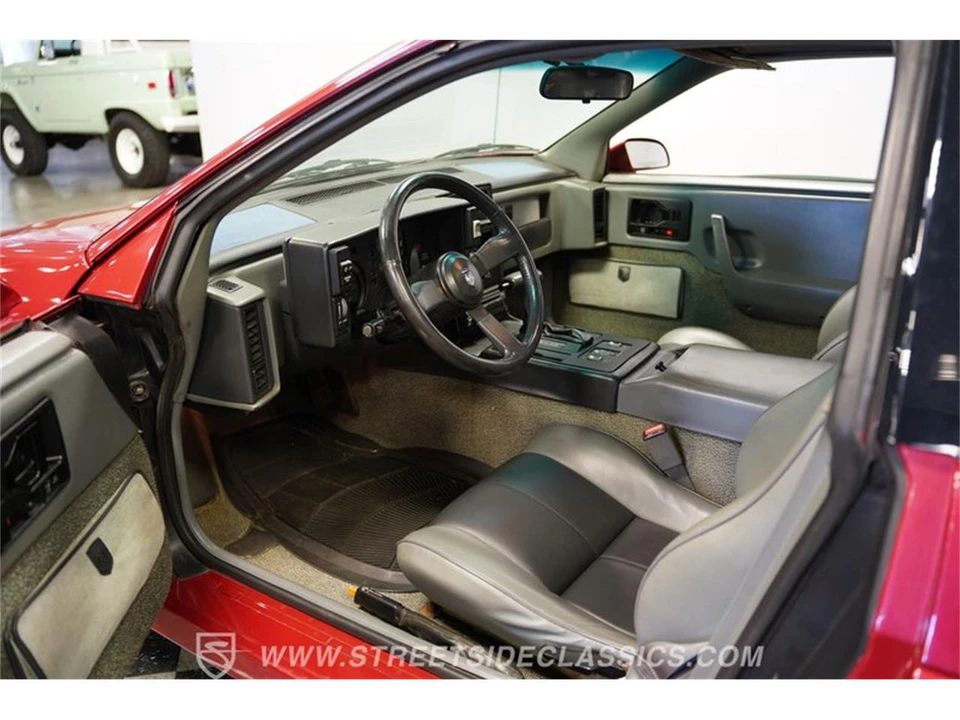 1987 Pontiac Fiero - Image 2 of 31