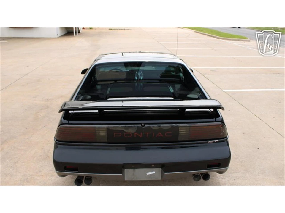 1987 Pontiac Fiero - Image 30 of 31