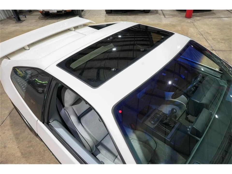 1987 Pontiac Fiero - Image 19 of 31