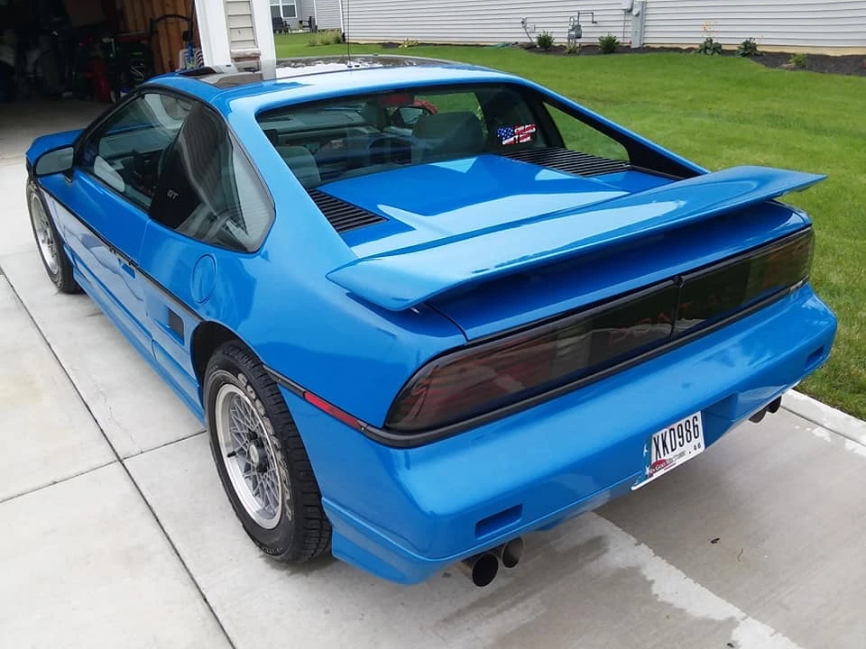 1987 Pontiac Fiero - Image 7 of 31
