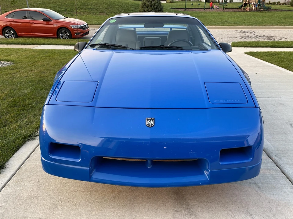 1987 Pontiac Fiero - Image 15 of 31