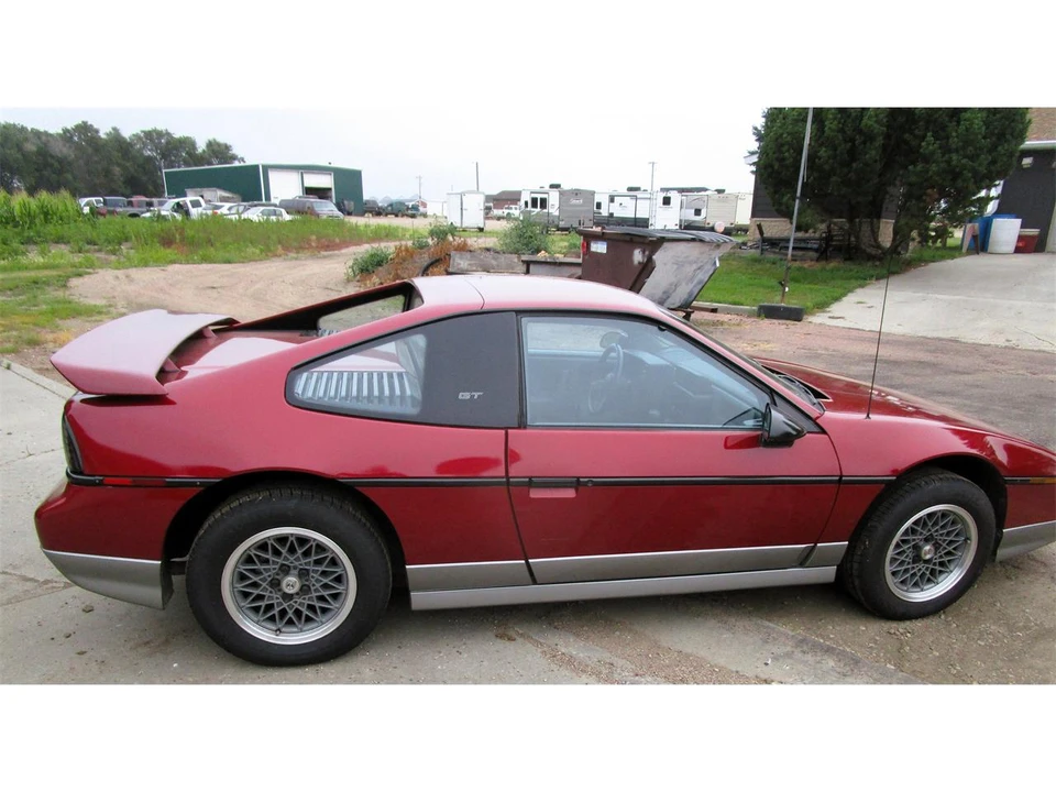 1987 Pontiac Fiero GT - Image 6 of 31