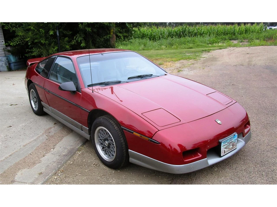 1987 Pontiac Fiero GT - Image 7 of 31