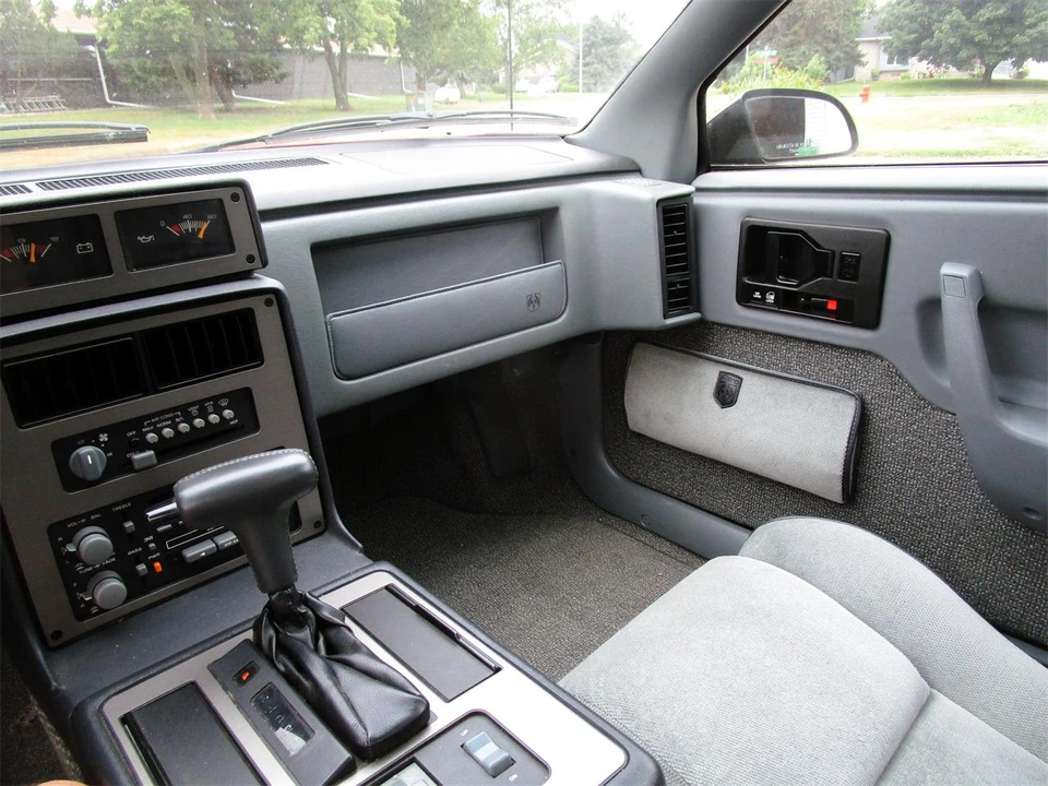 1987 Pontiac Fiero GT - Image 18 of 31