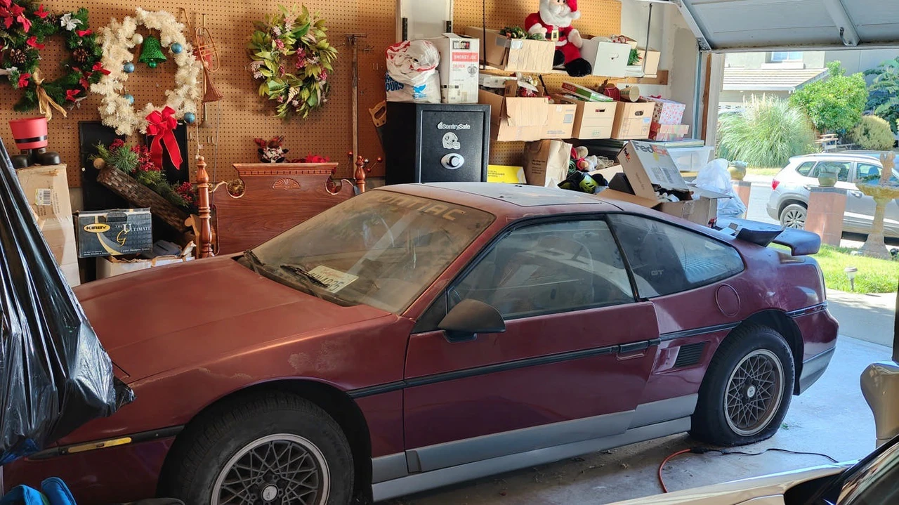 1987 Pontiac Fiero GT - Image 10 of 10