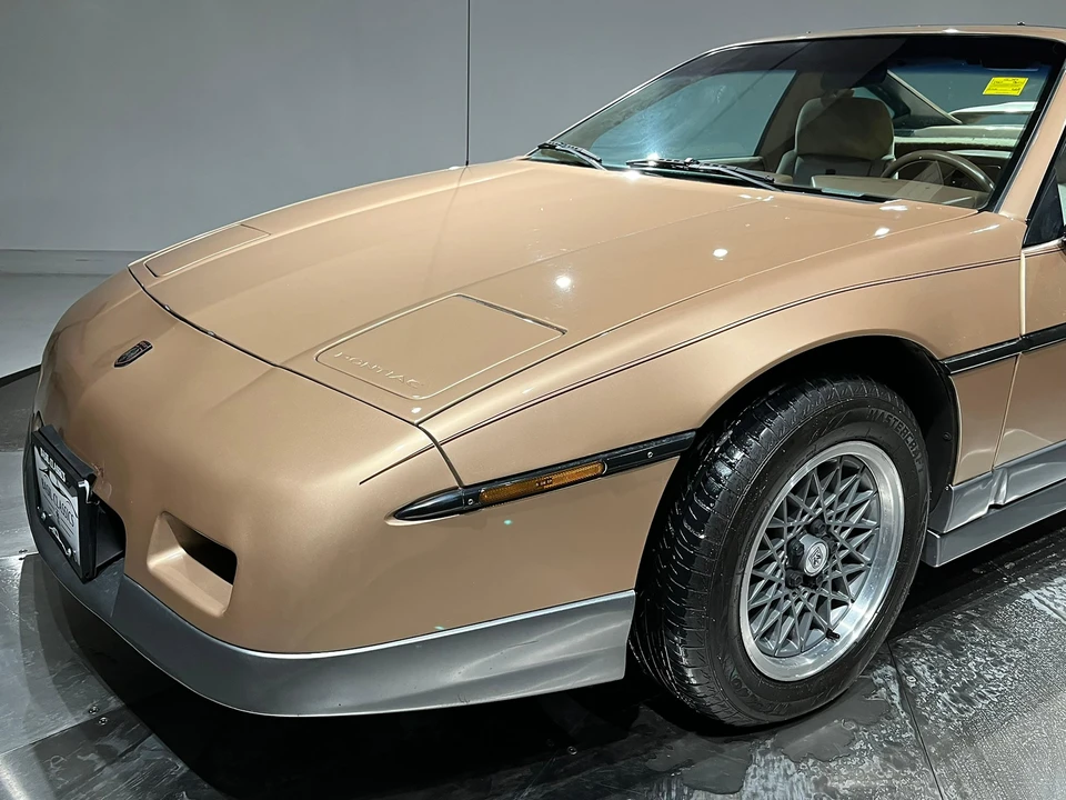 1987 Pontiac Fiero GT - Image 20 of 31