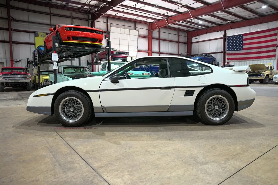 1987 Pontiac Fiero GT - Image 4 of 31