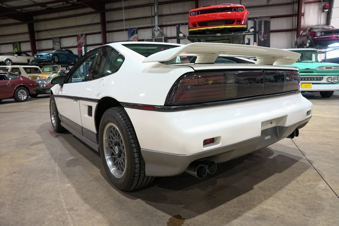 1987 Pontiac Fiero GT - Image 6 of 31