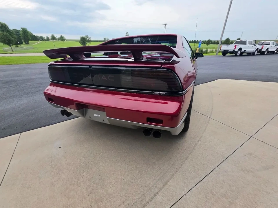 1987 Pontiac Fiero GT - Image 20 of 31
