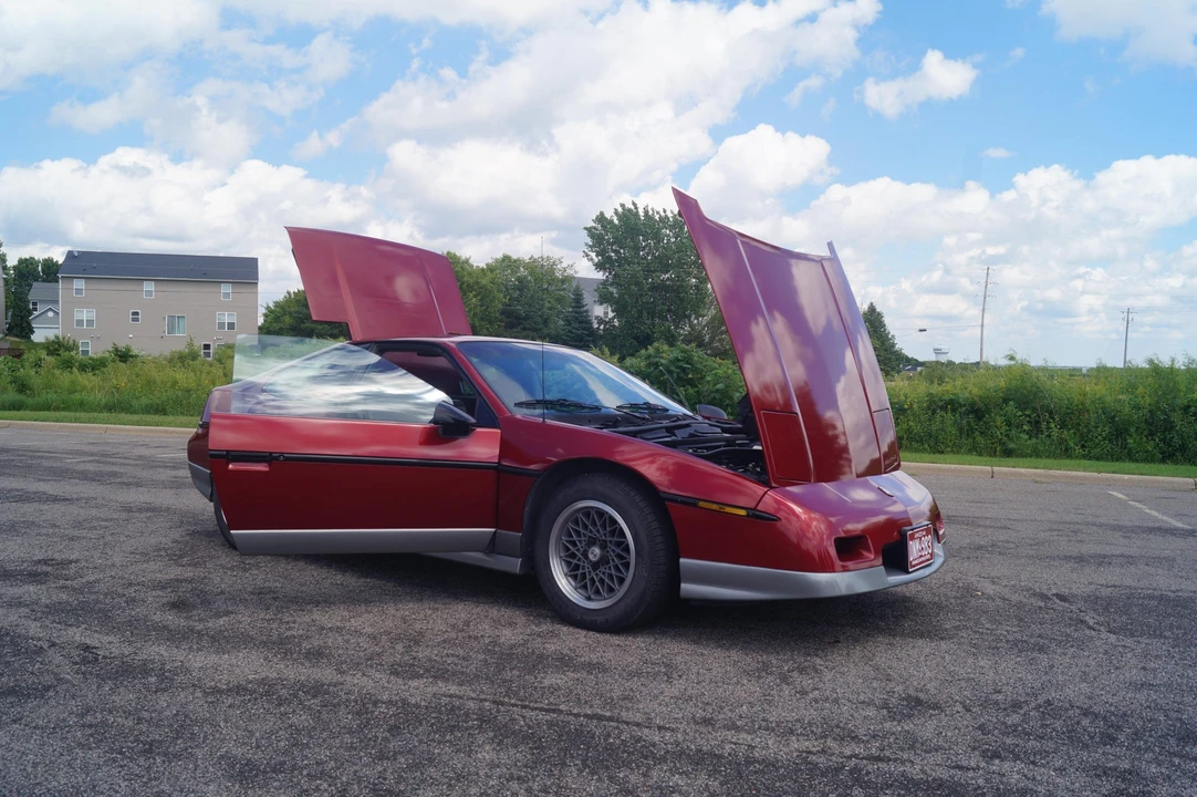 1987 Pontiac Fiero GT - Image 31 of 31