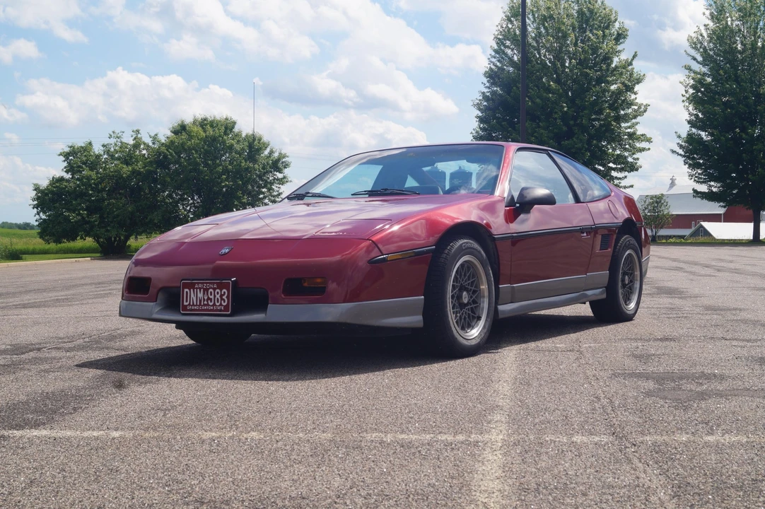 1987 Pontiac Fiero GT - Image 3 of 31