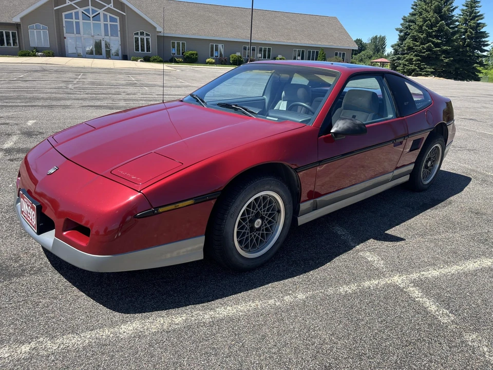1987 Pontiac Fiero GT - Image 6 of 31