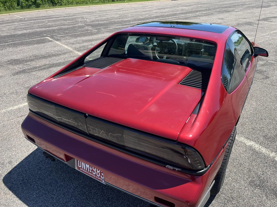 1987 Pontiac Fiero GT - Image 20 of 31