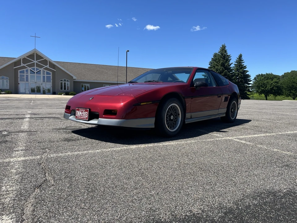 1987 Pontiac Fiero GT - Image 5 of 31