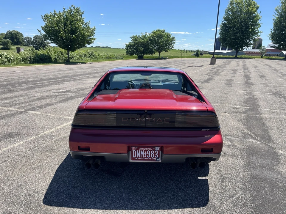 1987 Pontiac Fiero GT - Image 21 of 31