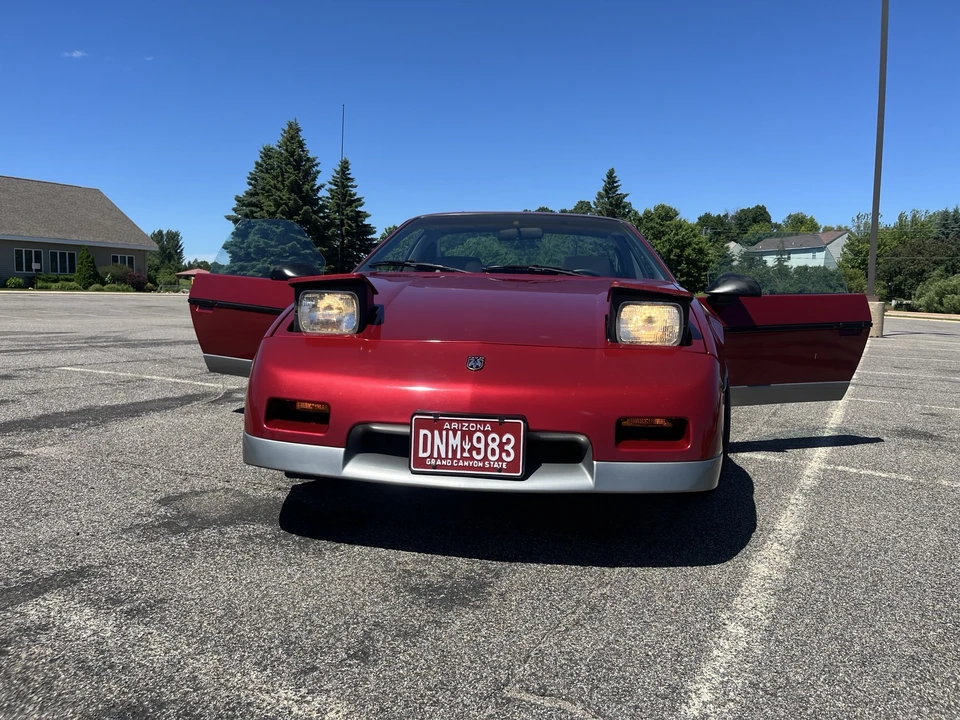 1987 Pontiac Fiero GT - Image 10 of 31