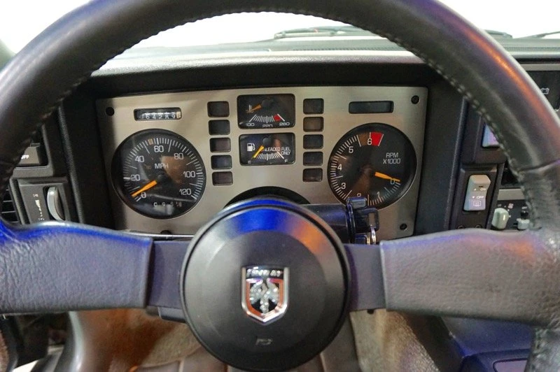 1987 Pontiac Fiero GT - Image 23 of 31