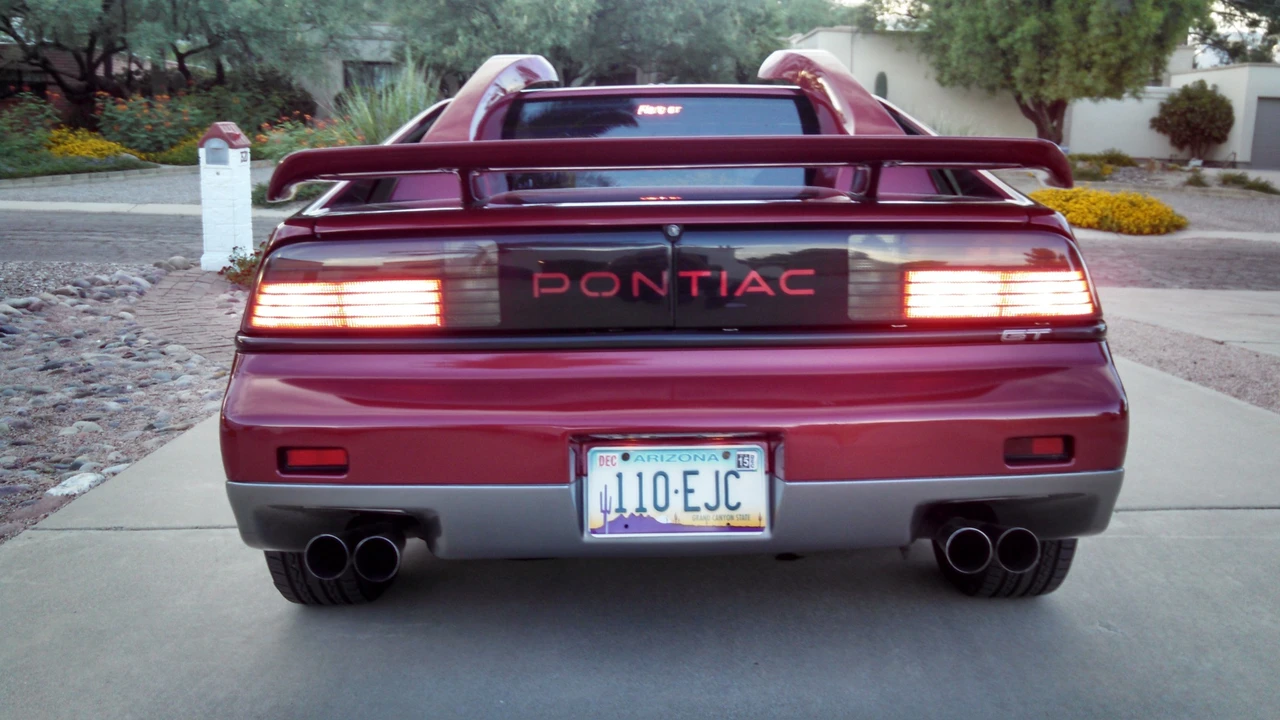 1987 Pontiac Fiero GT - Image 19 of 31