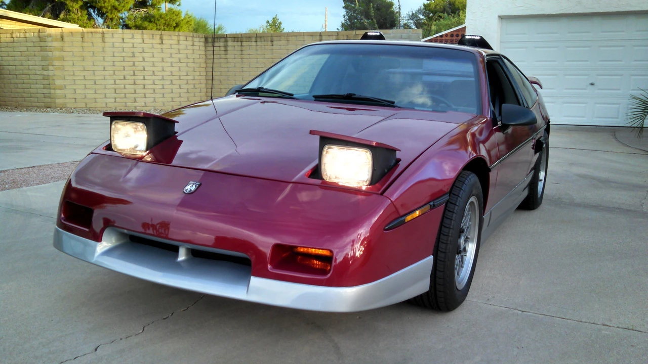 1987 Pontiac Fiero GT - Image 12 of 31
