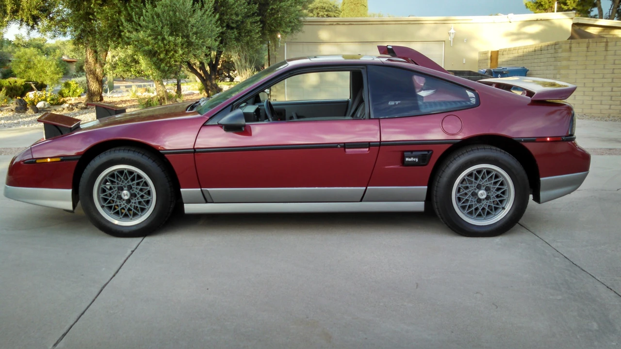 1987 Pontiac Fiero GT - Image 7 of 31