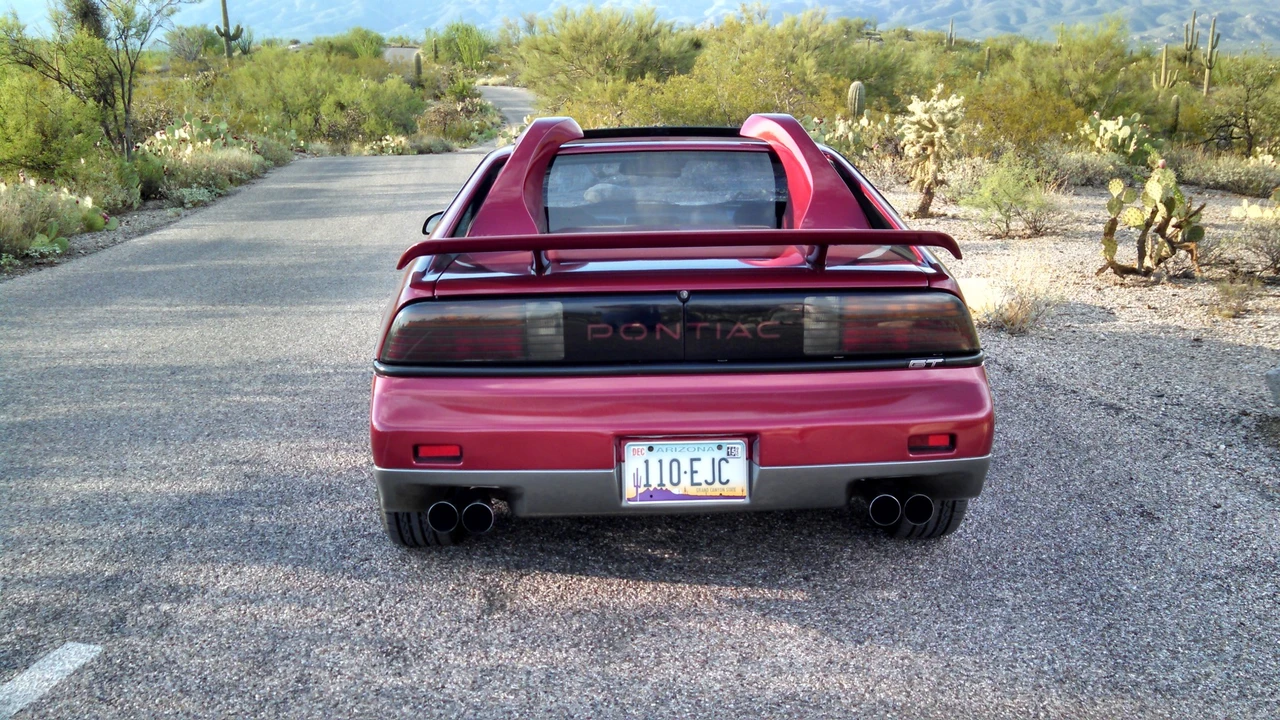 1987 Pontiac Fiero GT - Image 17 of 31