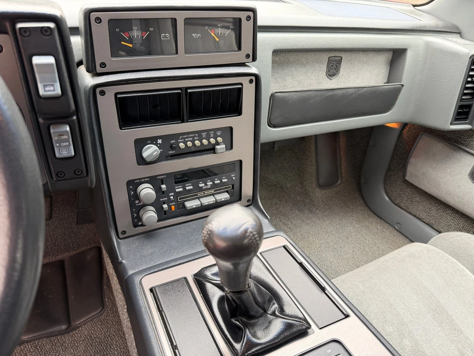 1987 Pontiac Fiero GT - Image 11 of 21
