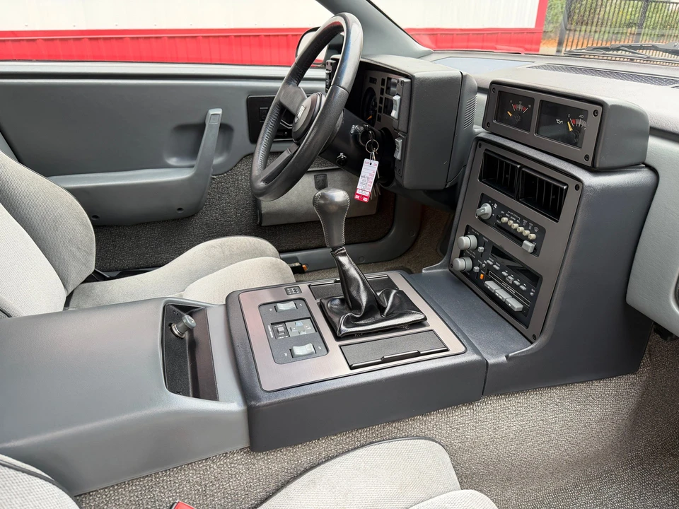 1987 Pontiac Fiero GT - Image 14 of 21